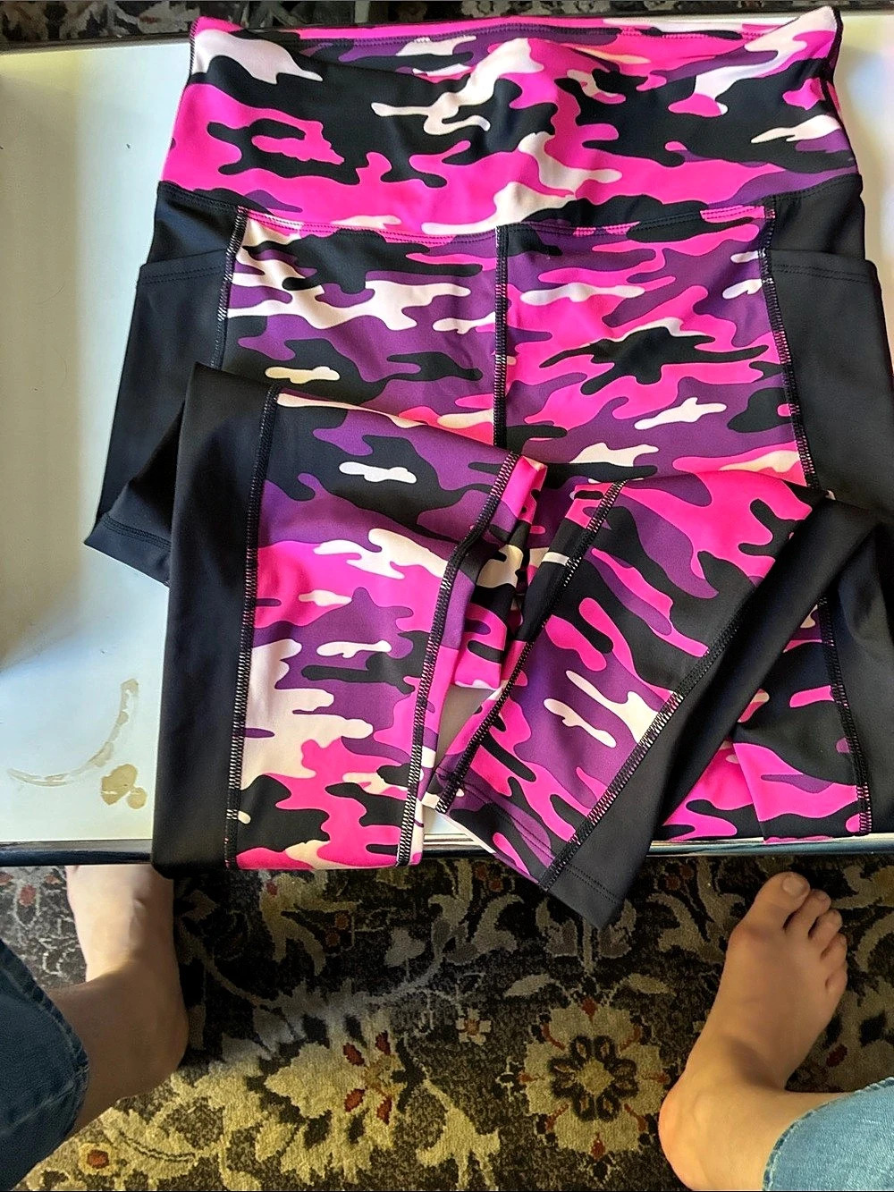 LuLaRoe Rise Camo Athletic pants Pink & Black Size Large
